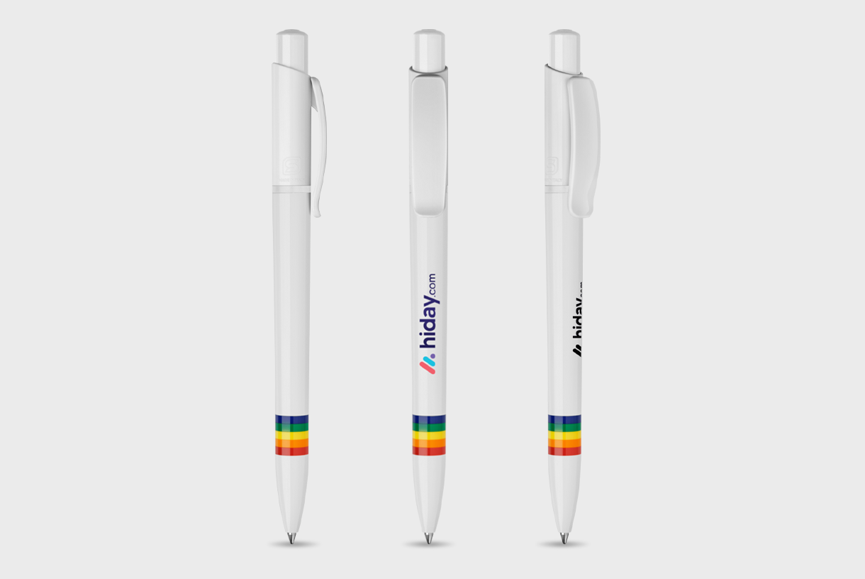 Witte pen met gekleurde ringen